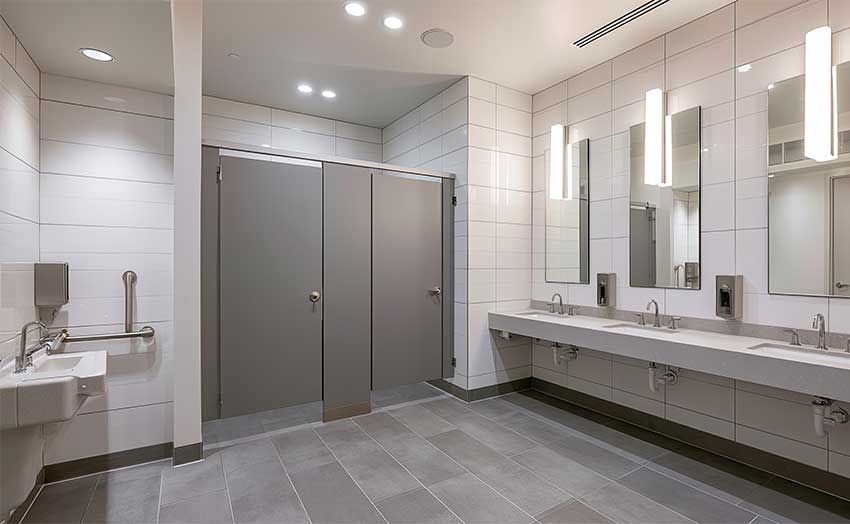 ada-compliant-bathroom