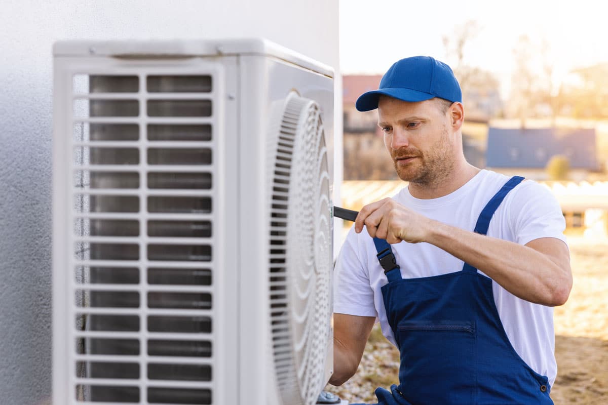 ductless-mini-split-maintenance-exterior